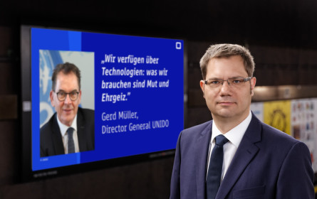 Infoscreen macht die Energiewende sichtbar