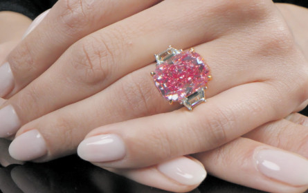 Rosa Rekord-Edelsteine