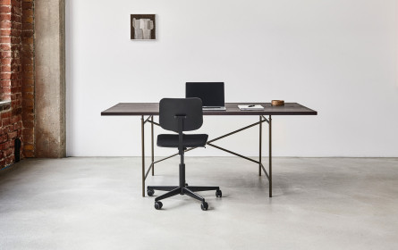 Ein Tisch, der Designgeschichte erzählt