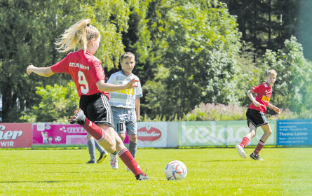 Mit Billa immer am Ball