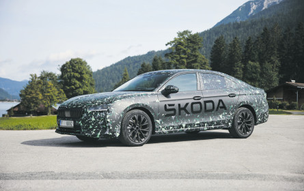 Vierte Superb-Generation