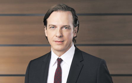 Büttner übernimmt Steuer