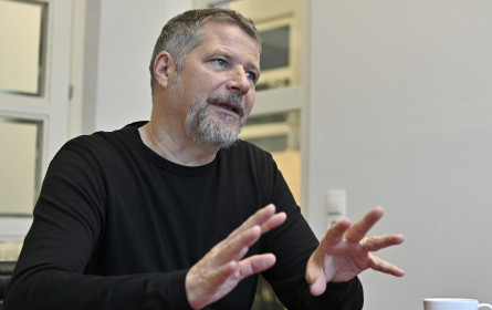 Neue Marketingkampagne: Andreas Prochaska inszeniert Sky als Plattform für Streaming-Apps