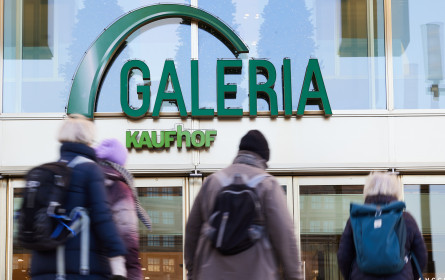 Insolvente Galeria Karstadt Kaufhof trennt sich von Managern