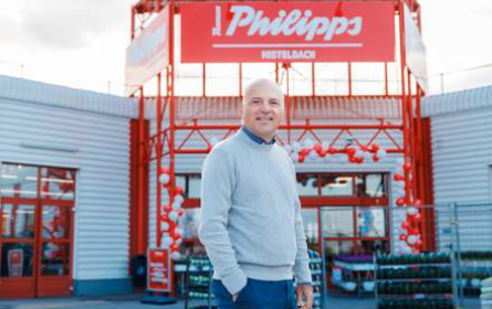Thomas Philipps eröffnet neuen Markt in Mistelbach