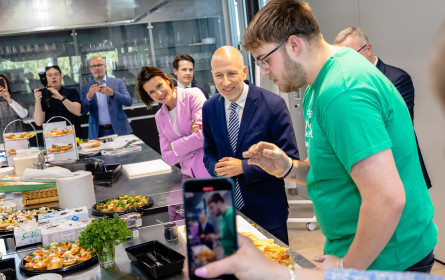 Bundesminister zu Gast in der Spar-Akademie