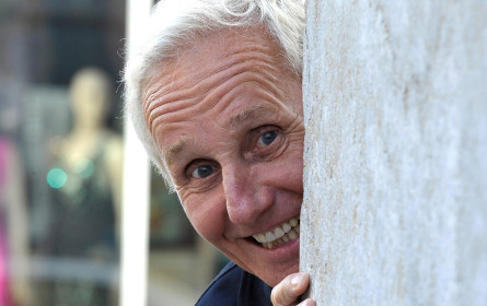 Hofer und Klaus Eberhartinger stimmen auf Frühsommer ein