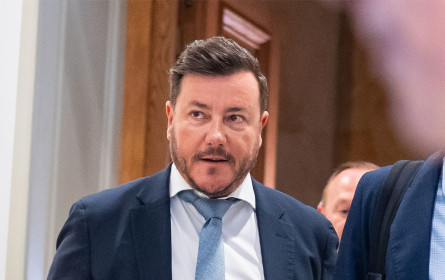 Signa: Geschäftsbetrieb der KaDeWe Group geht an die Central Group