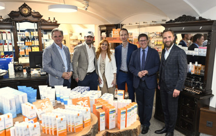 Adler Parfümerie nun offiziell eröffnet