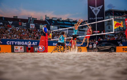 Megaboard und A1 Beach Pro Vienna feiern Zusammenarbeit