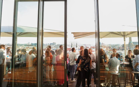 Gelungener Auftakt für die zweite Jahreshälfte: iab austria feiert Sommerfest 2024