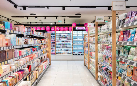 Bipa Filiale in der Lugner City feiert Eröffnung mit 15.000 Markenartikeln