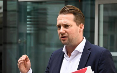 „Randerscheinung, nicht Treiber“: Handel reagiert auf VCÖ-Forderung nach Entsiegelungsoffensive bei GroßParkplätzen