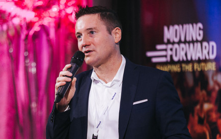 Moving Forward Conference 2024: Zukunftsthemen KI und Innovation im Fokus