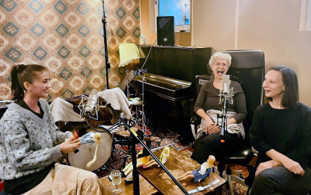 Barbie im Podcast „Früher waren wir auch nicht von gestern“