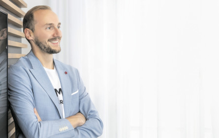 SMC setzt sich an die erste Stelle