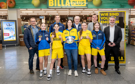 Billa unterstützt den Mädchenfußball in Ostösterreich
