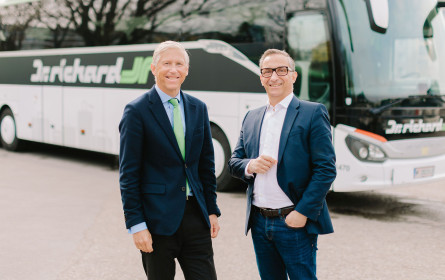 Kommunikationsbetreuung: Ecker & Partner & Dr. Richard geben gemeinsam Gas