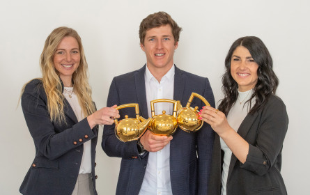 „Goldene Teekanne”: Prämierung der beliebtesten Wintersportler