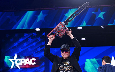 Tesla mit Umsatzrückgang und Gewinneinbruch