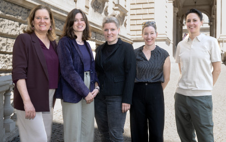 Infoscreen mit Schwerpunkt zu „80 Jahre Kriegsende“