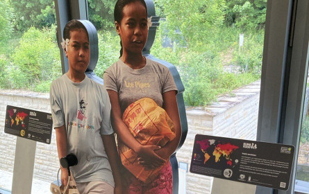 Ritter Sport zeigt die Wanderausstellung „Klimaflucht“