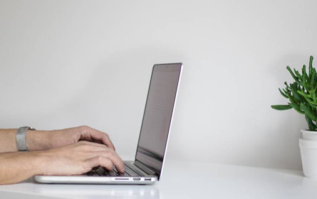 Digitale Übergriffe: Mehrheit der Frauen betroffen