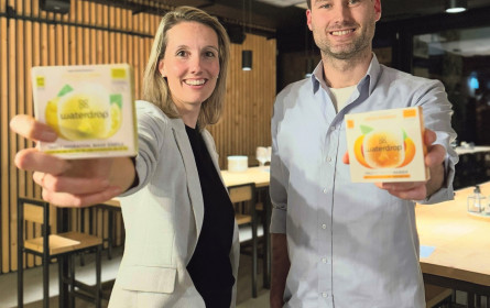 waterdrop bringt  Alpenkräuter ins Glas