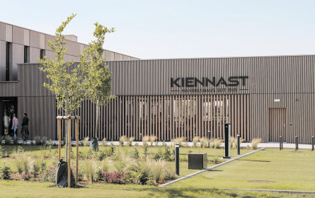 Kiennast legt um zwei Prozent zu