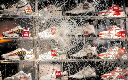 Indikator Handel: Kommt der Schlag ins Gesicht?