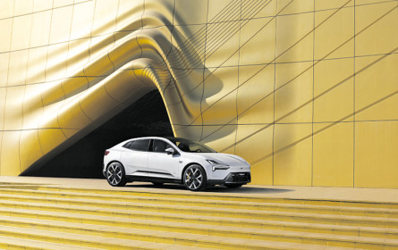 Polestar holt sich frisches Geld