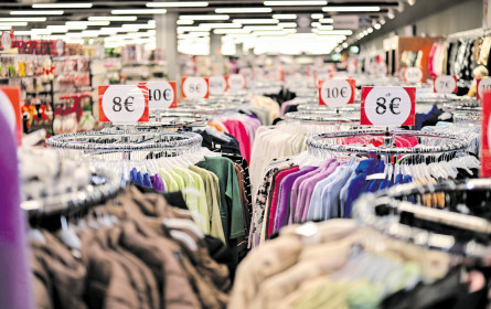 Aktionspostenmärkte: Die Bastion des Diskonts