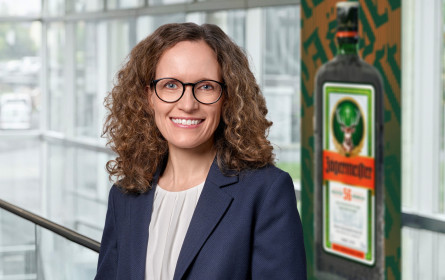 Carmen Schmidt rückt in den Vorstand von Mast-Jägermeister auf