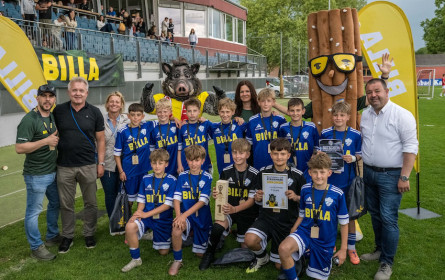 Fußball, Teamgeist und Spendenaktion beim Billa Cup in Kalsdorf