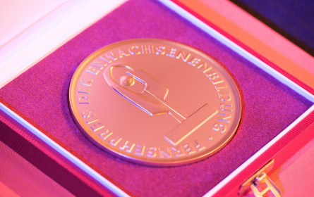 Barbara Wolschek erhält Axel Corti-Preis