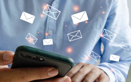 Studie: Junge Österreicher setzen auf KI im E-Mail-Postfach