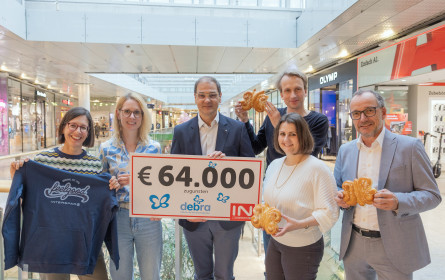 Interspar spendet 64.000 Euro für „Schmetterlingskinder“