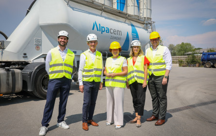 Alpacem und Politik im Austausch über Dekarbonisierung und Energiepreise