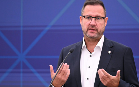FPÖ startet ORF-Volksbegehren und fordert Budgetfinanzierung des Rundfunks