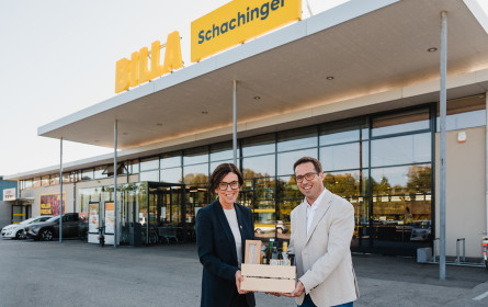 Billa-Kaufmann Stefan Schachinger eröffnet Markt in Schwanenstadt