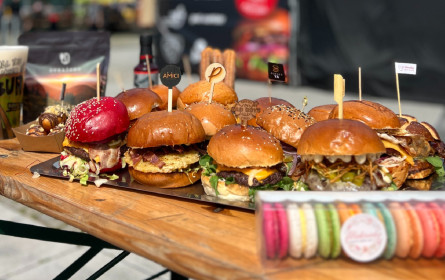 Freeport feiert 23. Geburtstag mit Rabatten und Burger-Festival