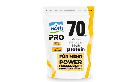 Nöm Pro bringt proteinreichen Streukäse ins Kühlregal