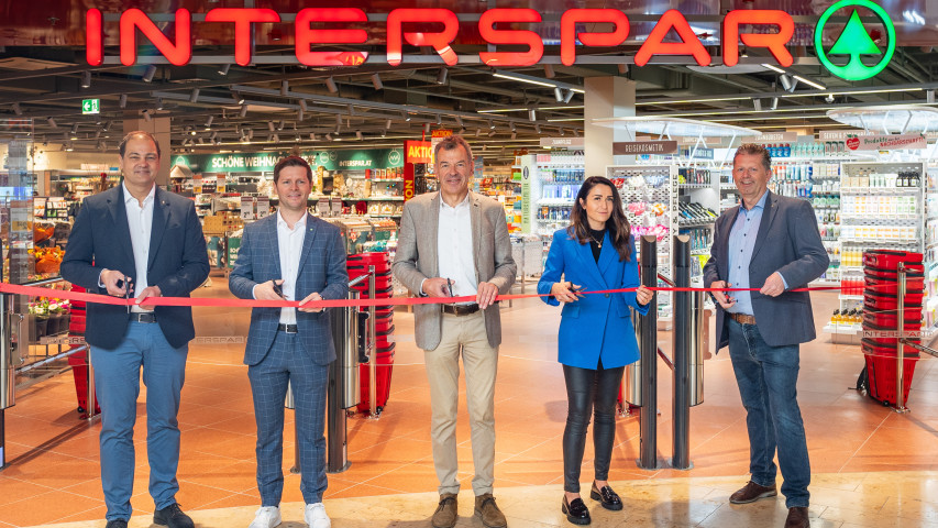 Interspar-Hypermarkt im DEZ eröffnet nach umfassender Modernisierung 