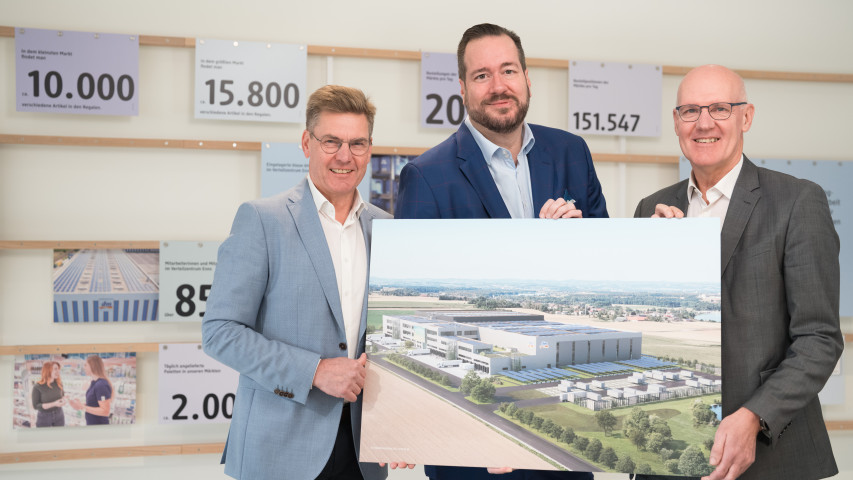 dm investiert 230 Millionen Euro in neues Verteilzentrum in Kronstorf
