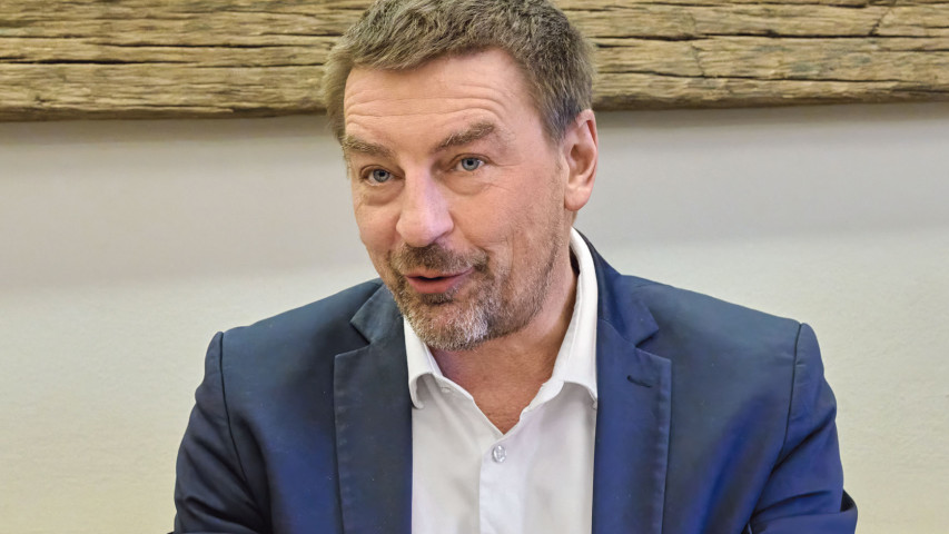 Nah&Frisch setzt Hybridkurs fort