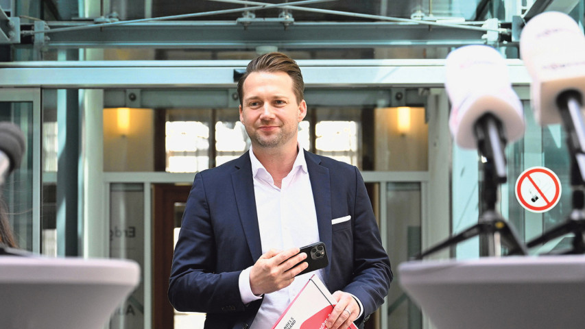 „Unter einem Druck, der seinesgleichen sucht“