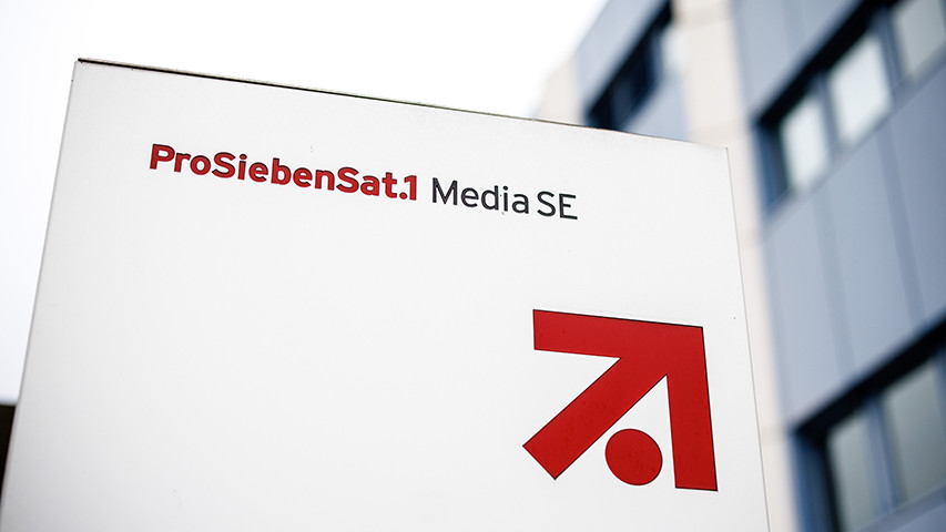 ProSiebenSat.1 spart und macht überraschend viel Gewinn