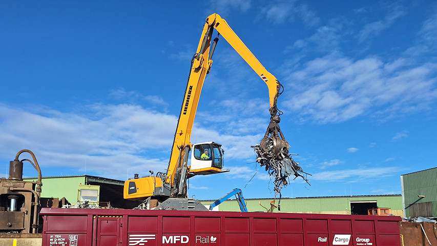 500 moderne Güterwagen für Schrott- und Recyclingtransporte