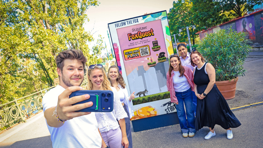 Stibitzer und Azerion starten erste Gamification-Kampagne auf DOOH-Screens