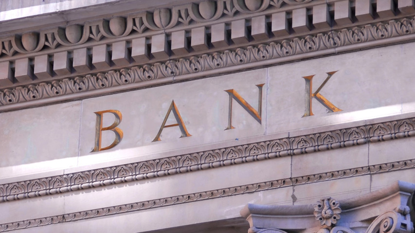 Banken lassen Krypto noch links liegen